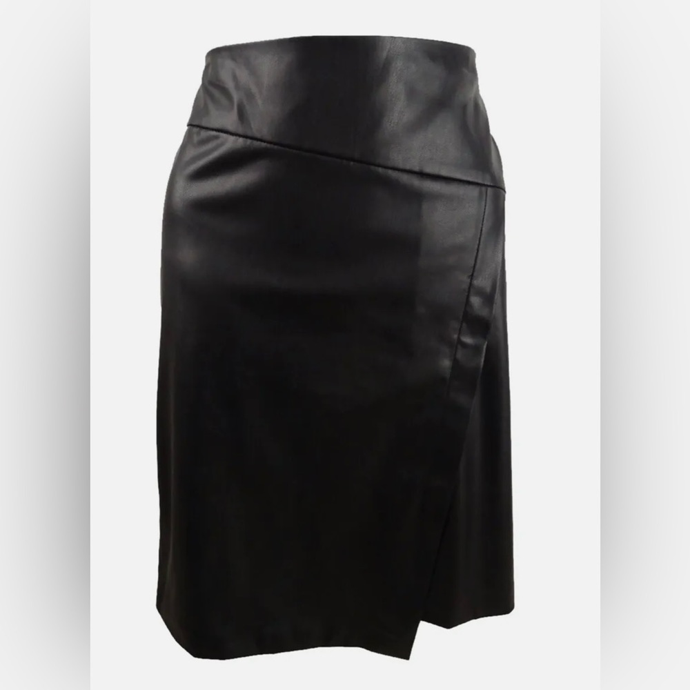 DKNY Knee length leather skirt